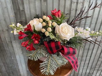 Holiday Designer's Choice from Wyoming Florist in Cincinnati, OH